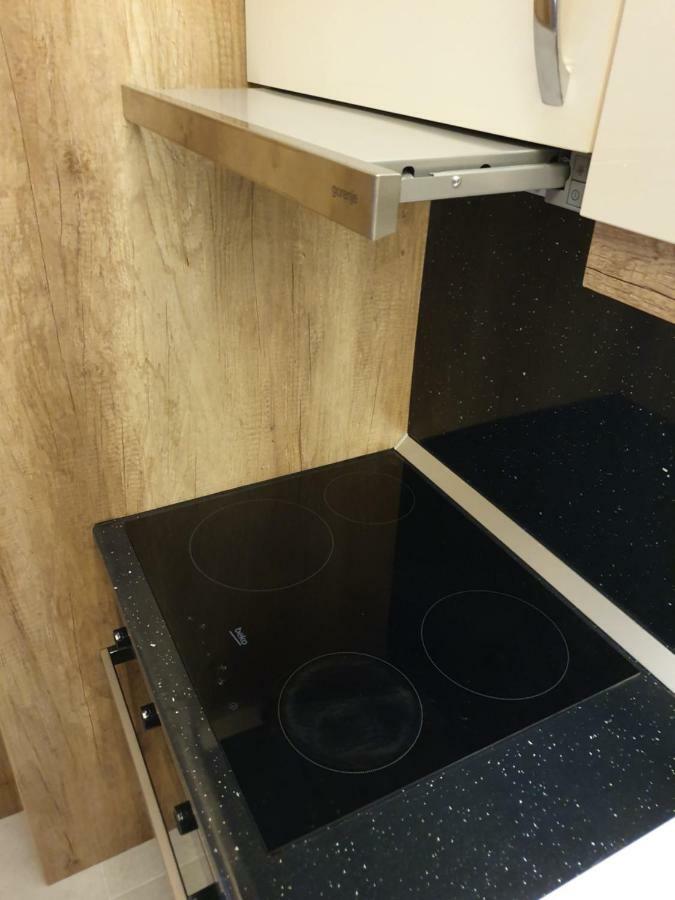 Apartman Lux Добой Екстериор снимка