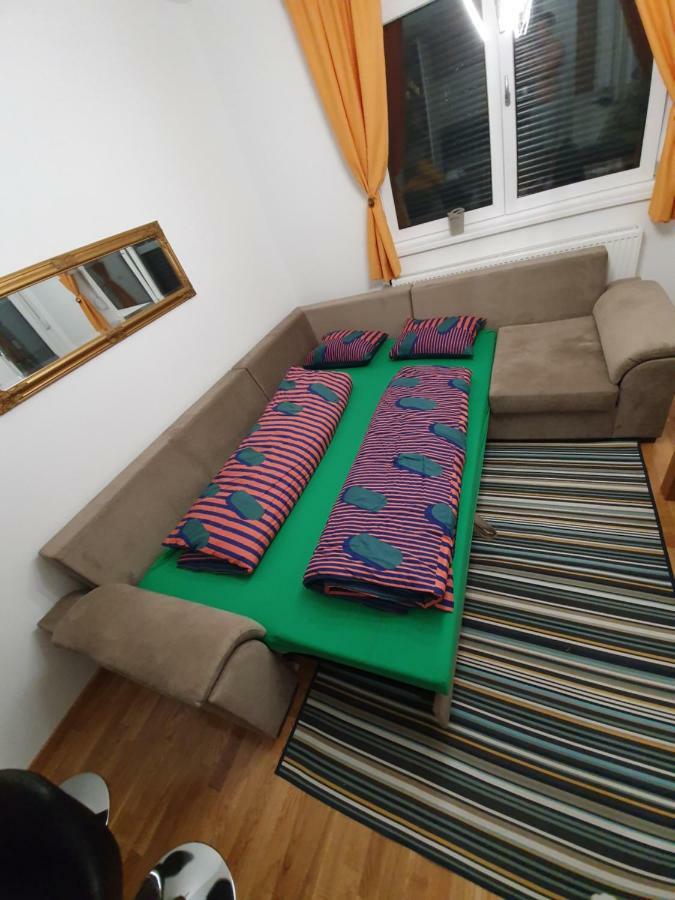 Apartman Lux Добой Екстериор снимка